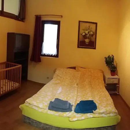 Patak-parti Varpanorama Apartment Veszprem